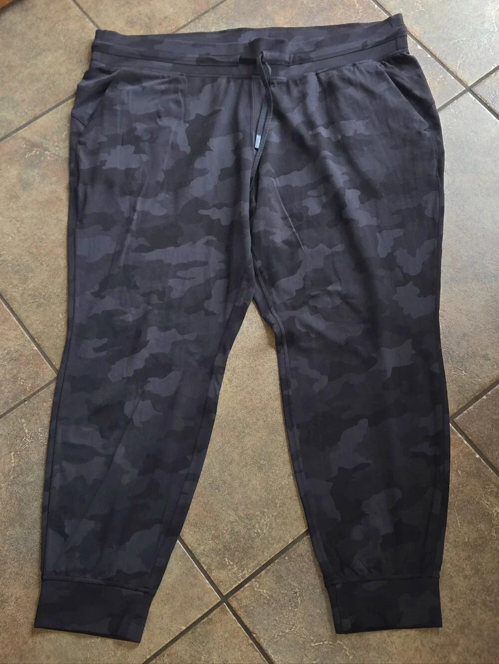 Lululemon Align Jogger 28